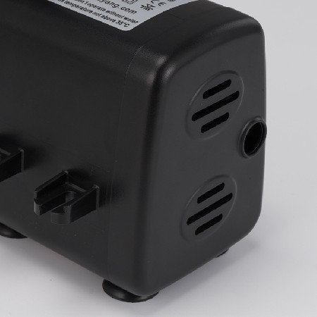 廠家供應(yīng)220V防堵塞封閉式噴霧扇潛水泵冷風(fēng)機(jī)空調(diào)扇潛水泵
